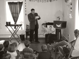 Artiste magicien Angers pour spectacle de magie enfants